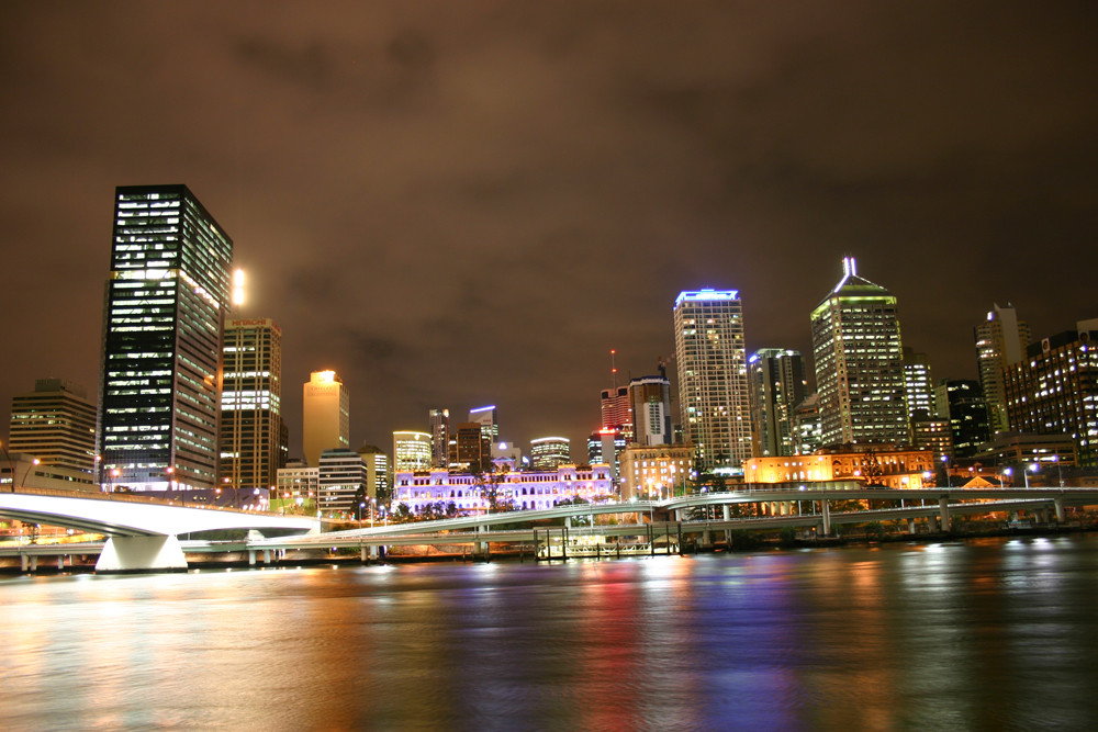 Skyline von Brisbane bei Nacht