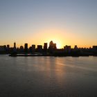 Skyline von Buenos Aires in der Abenddämmerung