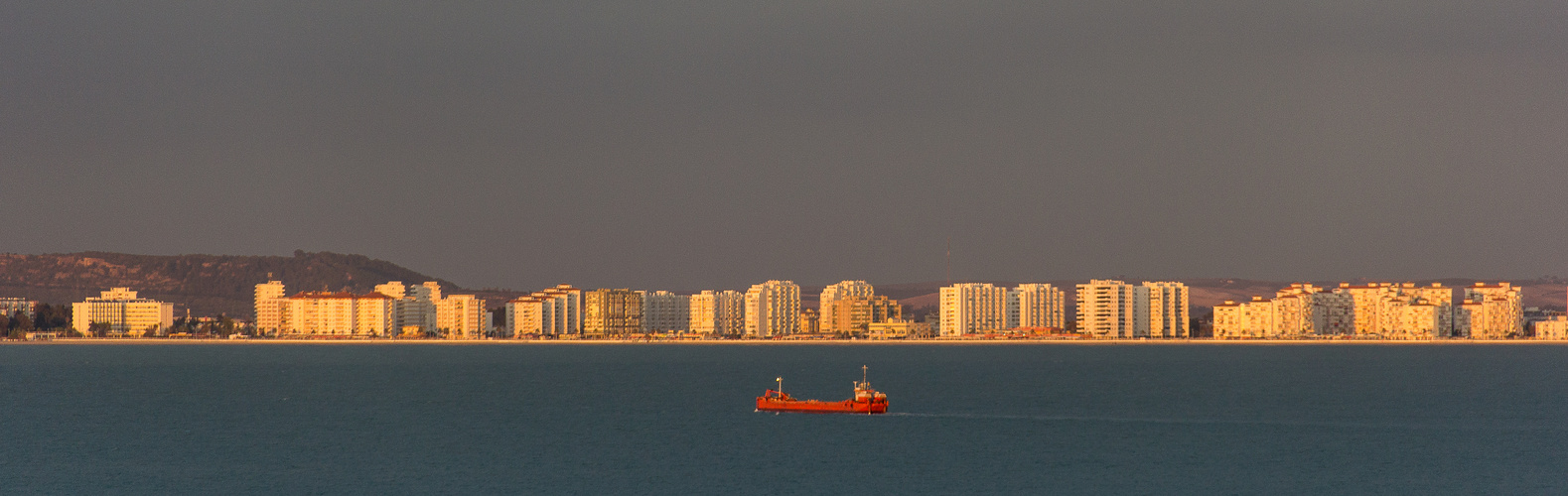 Skyline von Cadiz - Abendstimmung