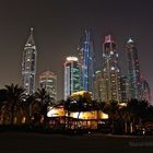 Skyline von Dubai bei Nacht