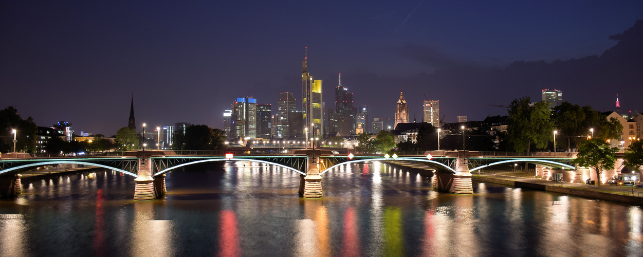 Skyline von Frankfurt am Main !