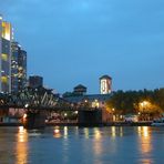 Skyline von Frankfurt bei Nacht