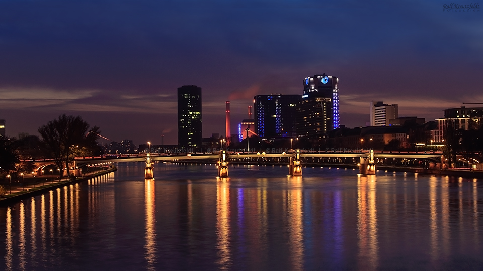 Skyline von Frankfurt @night