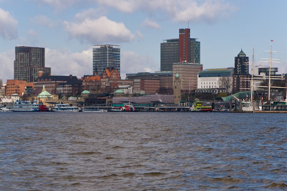 Skyline von Hamburg, Landungsbrücken