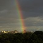 Skyline von Hamburg mit Regenbogen