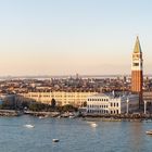 Skyline von Venedig mit dem Grand Kanal, Dogenpalast und dem Glockenturm von San Marco