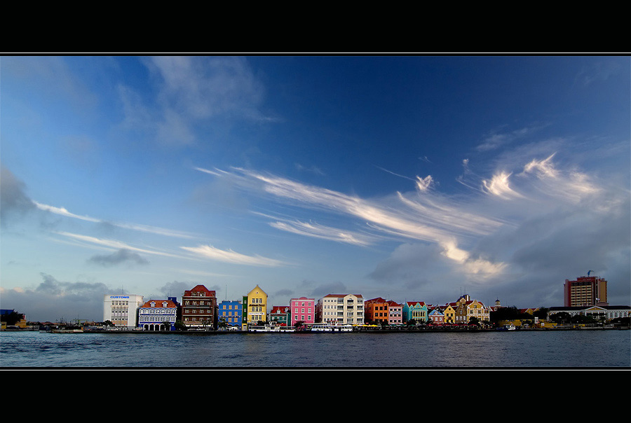 "Skyline" von Willemstad