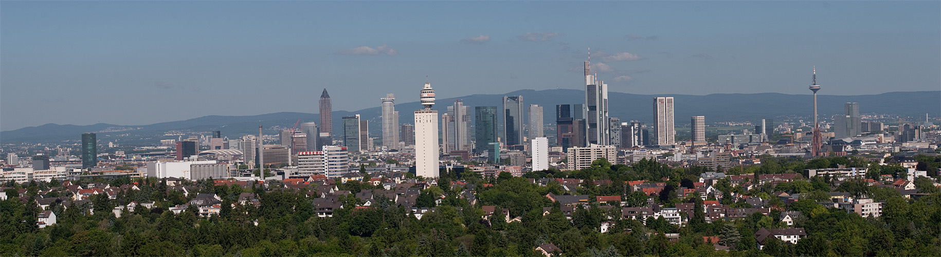 Skyline vorm Taunus