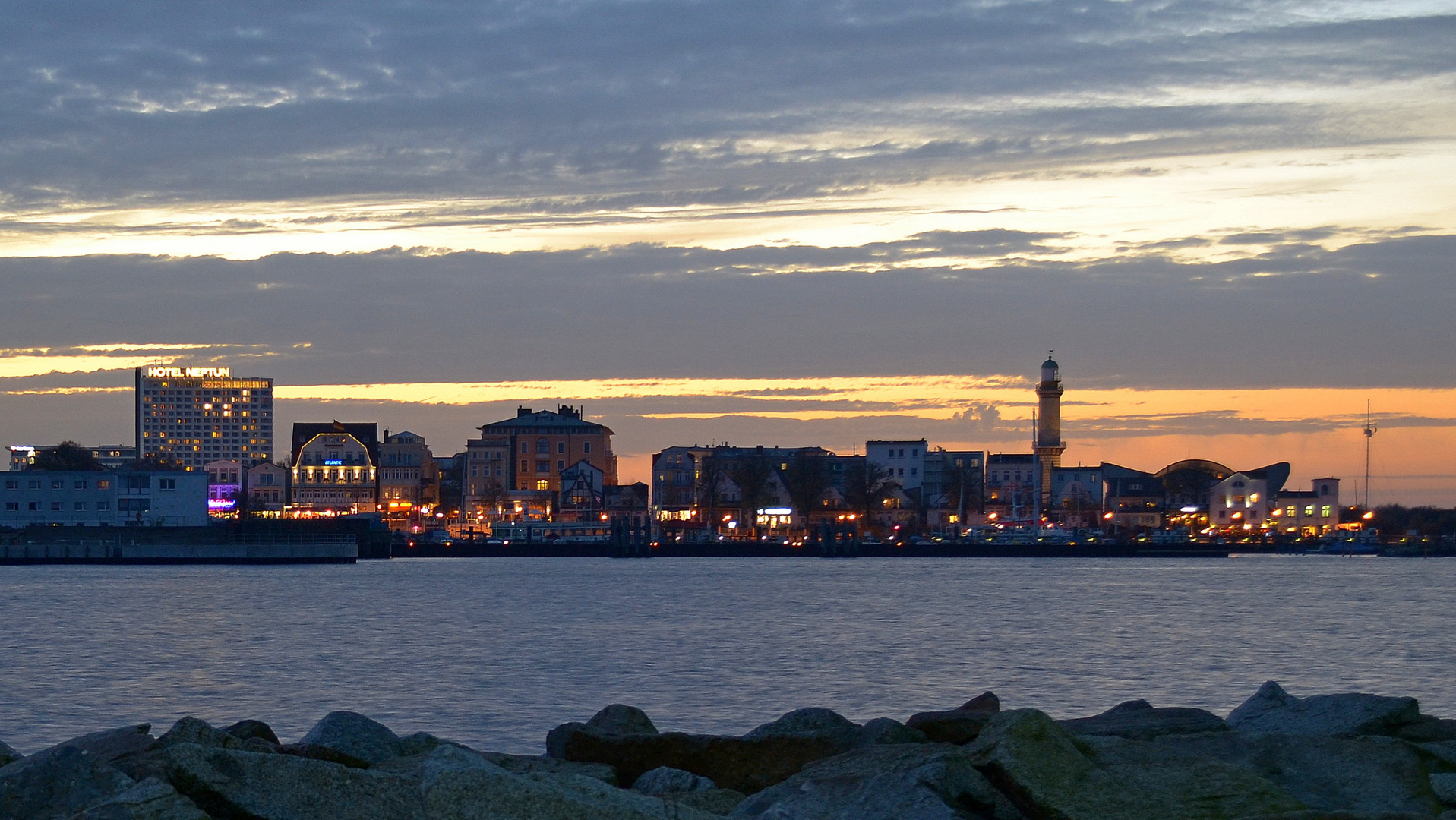 "Skyline" Warnemünde