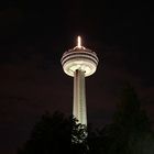 Skylon Tower bei Nacht