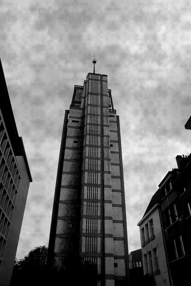 skyscraper black and white