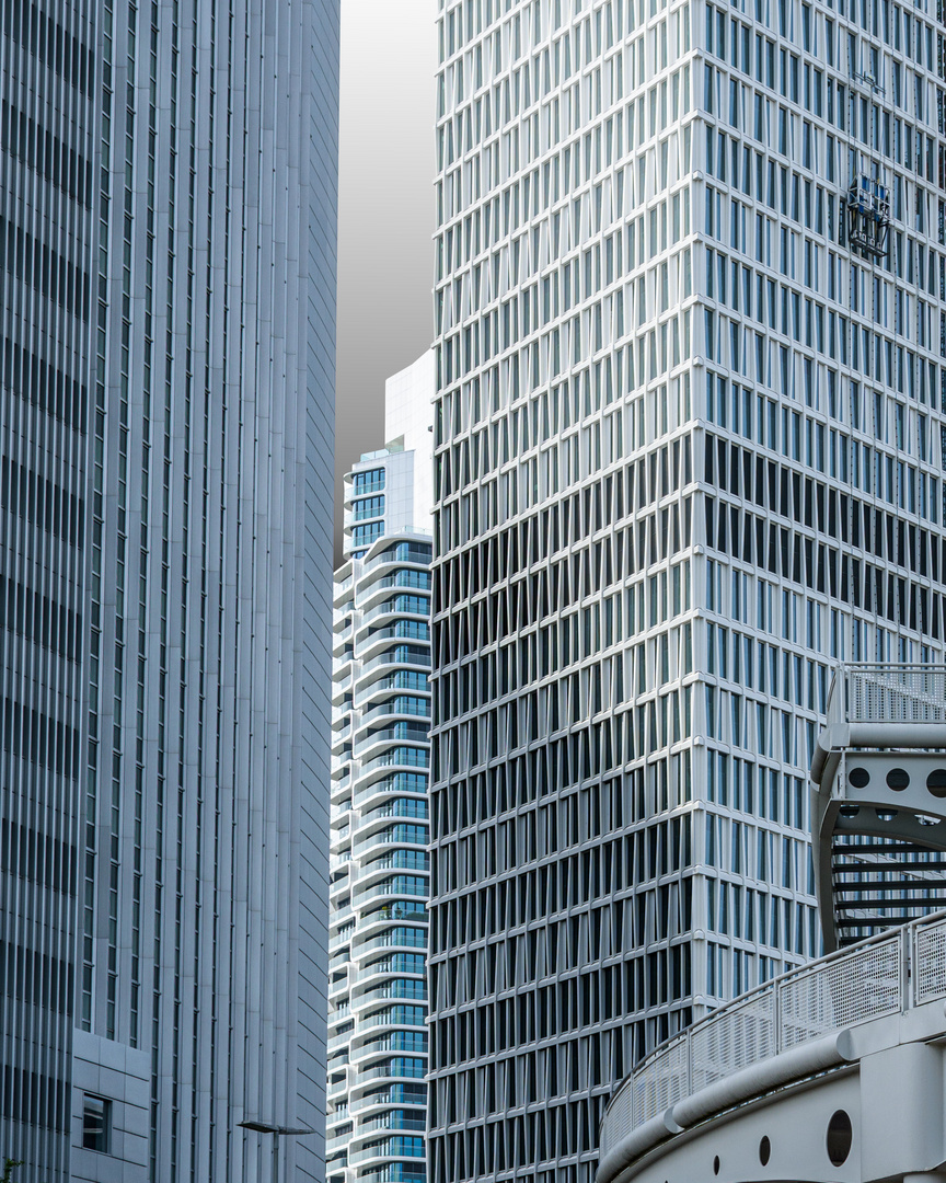 Skyscraper GRAND TOWER, CASTOR und ONE TOWER in Frankfurt