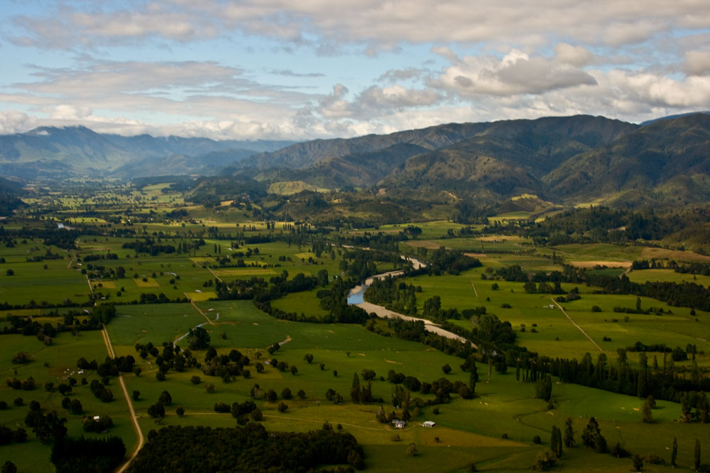 Skyview auf dem Weg zum Abel Tasman Park mit einem motorisierten Drachenflieger