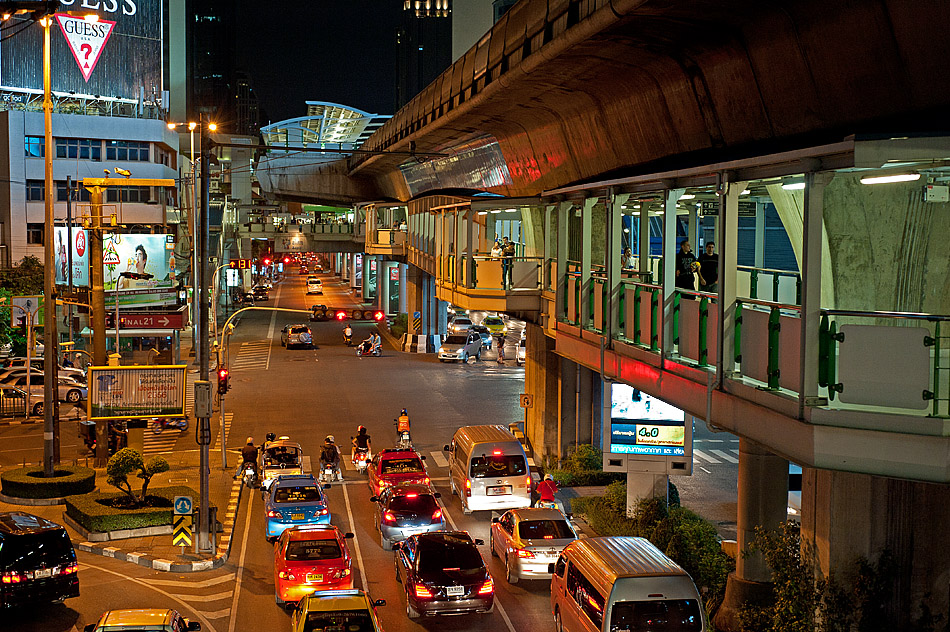 Skywalk Suk