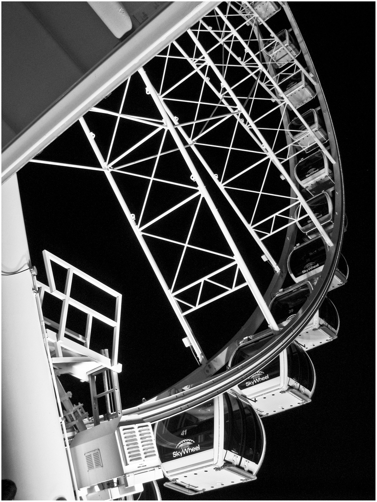 SkyWheel by Rol Turco 