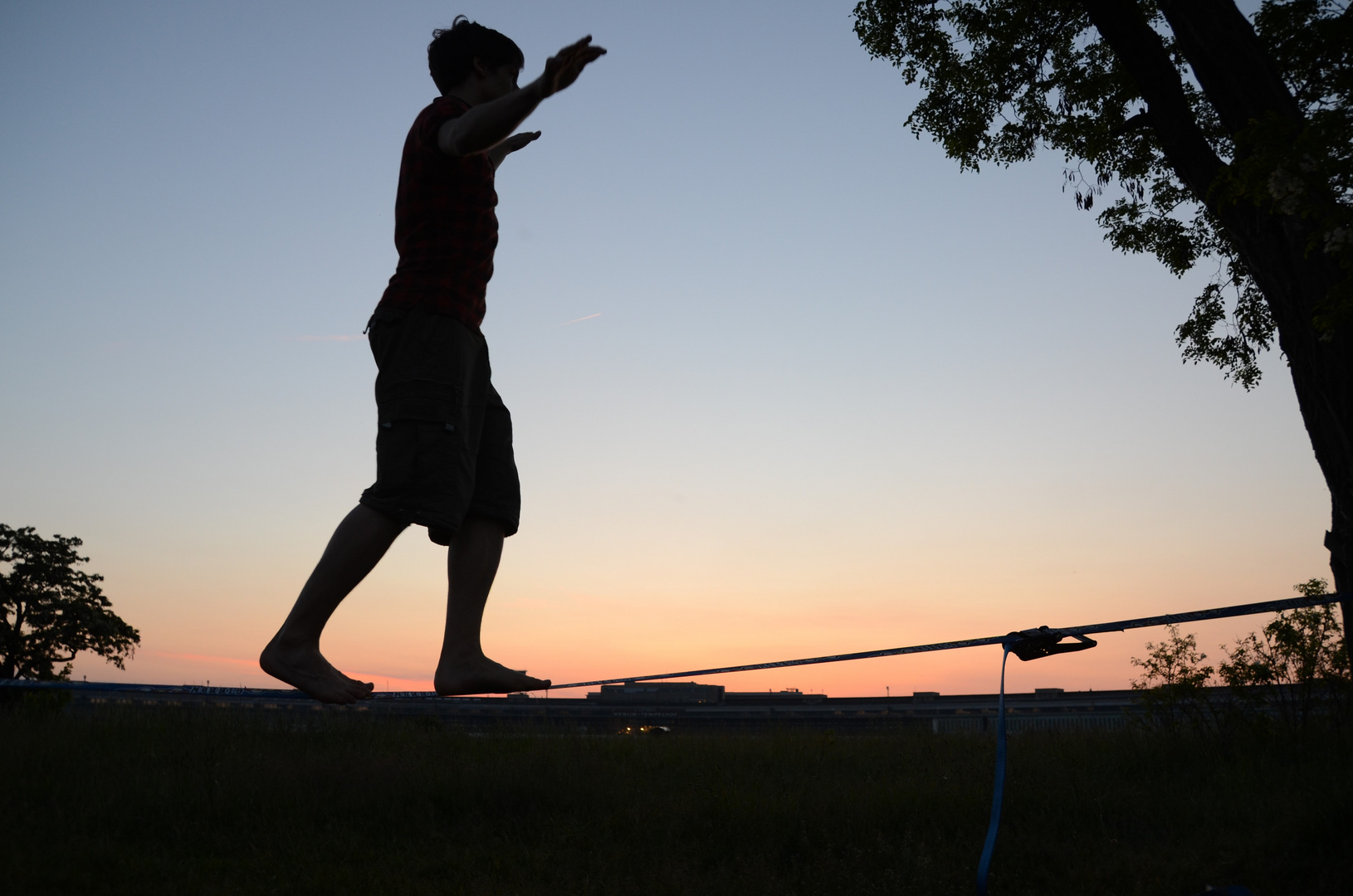 Slacklining Tempelhofer Feld