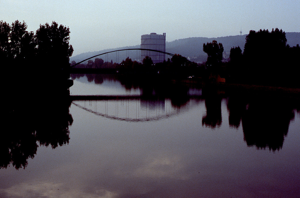 sleeping by the neckar 01