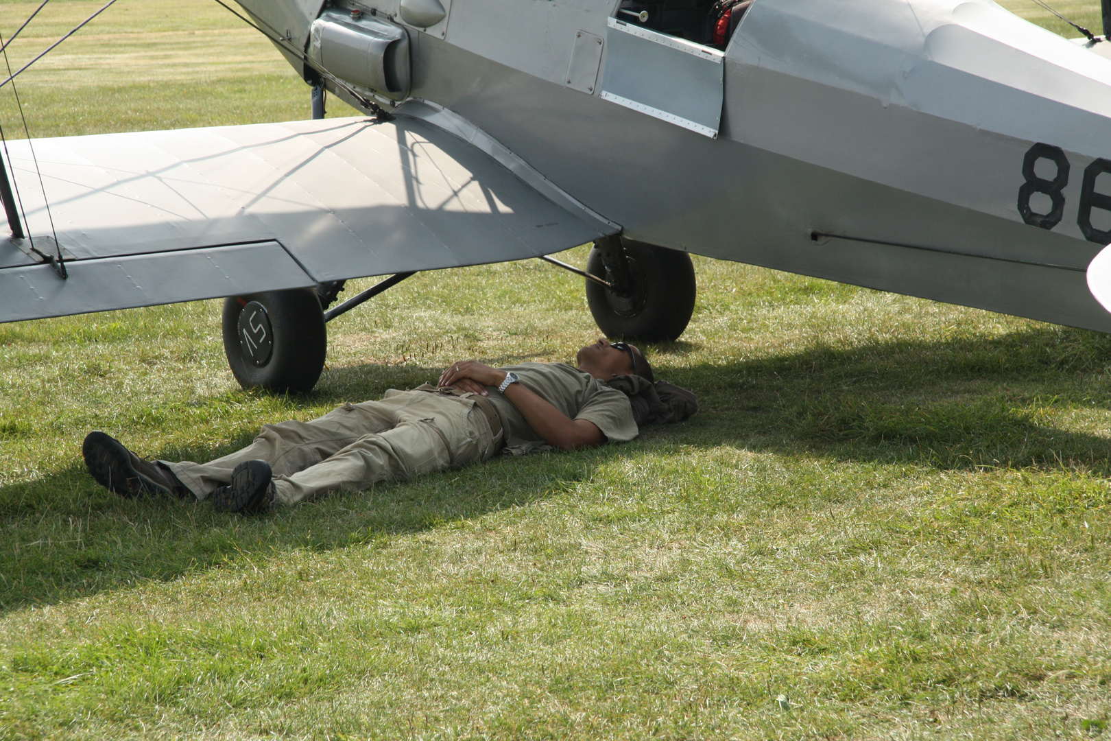 sleeping French men