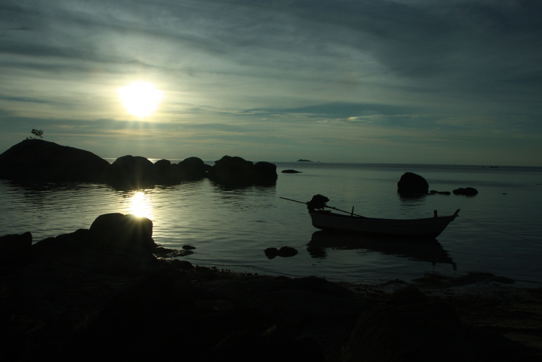 sleepy long-tail boat