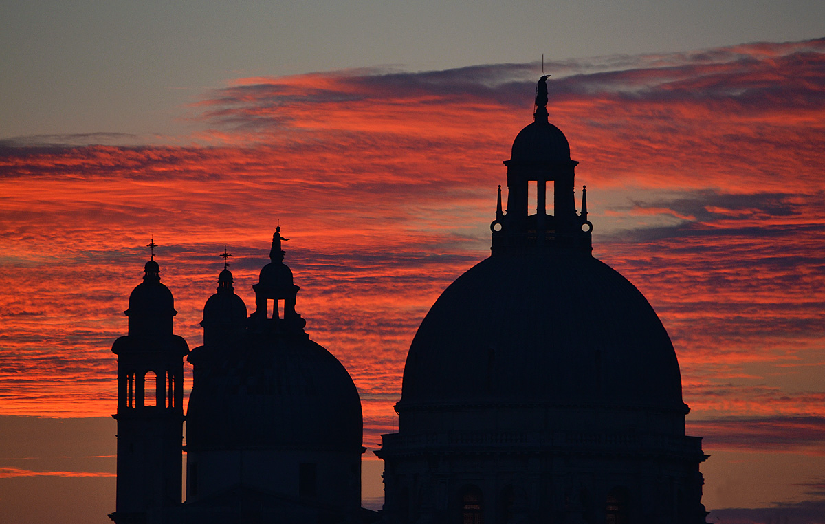 Slhouette of Dome