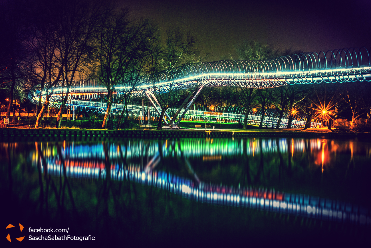 Slinky Springs To Fame Photo Image Deutschland Europe Nordrhein Westfalen Images At Photo Community