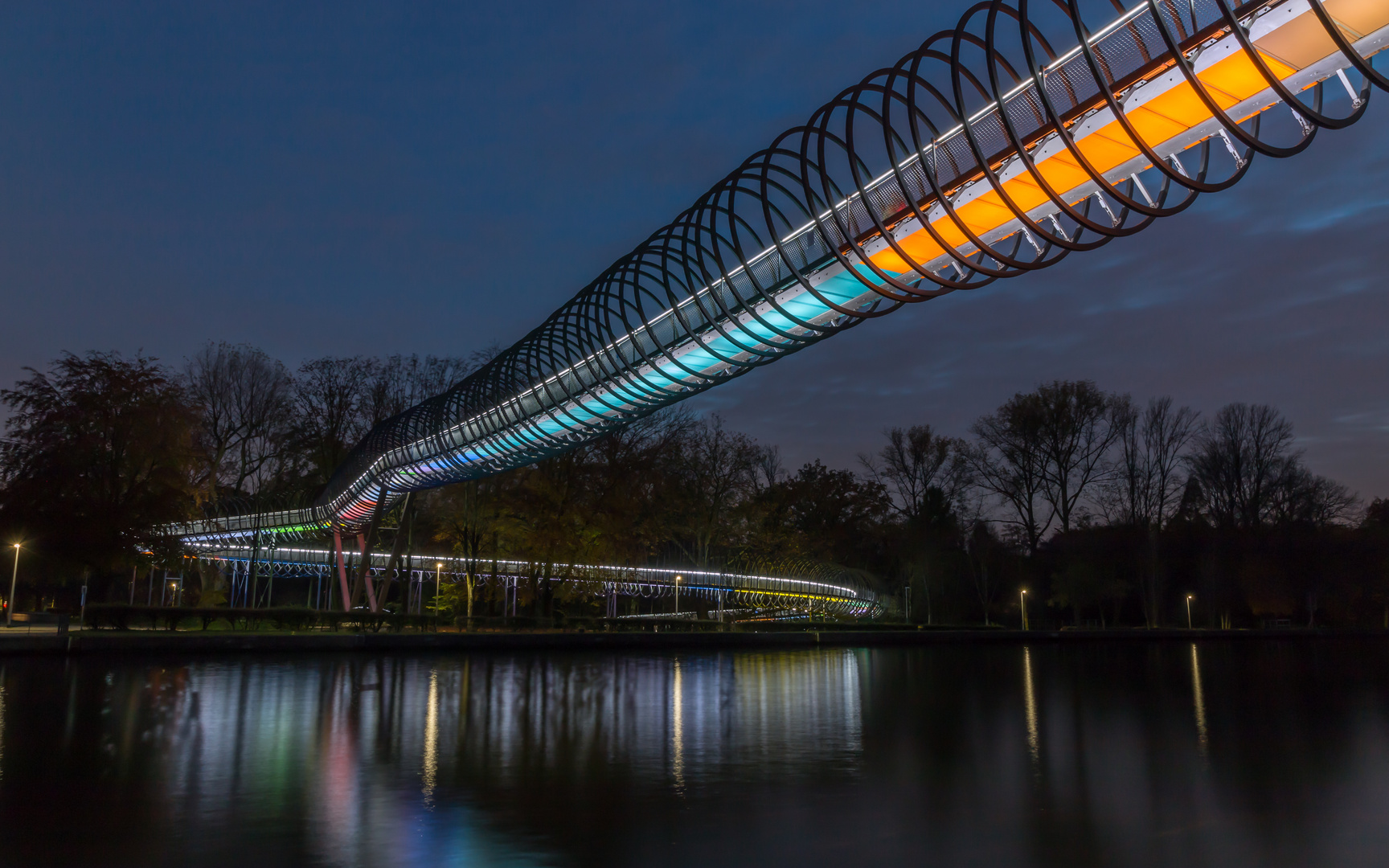 Slinky Springs to Fame (Rehberger Brücke) Oberhausen