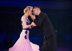 Slow Waltz - Olga Kulikova und Dmitry Zharkov