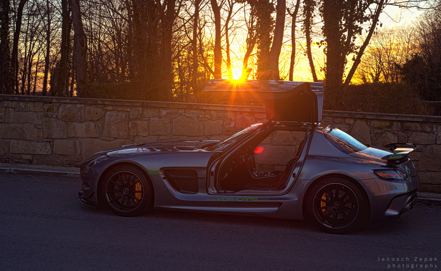 SLS AMG Black Series 2