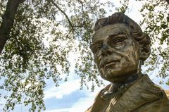 Sluis - Statue of Johan Hendrik van Dale, Author of the Dictionary "van Dale Woordenboek"