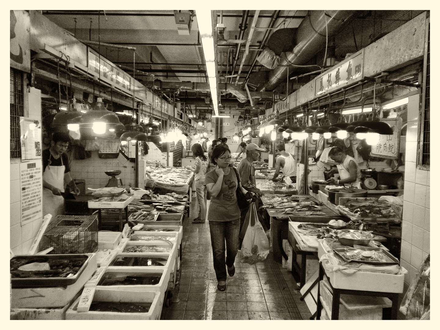 Small Chinese Fish Market