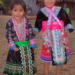 Small Hmong kids join the celebration