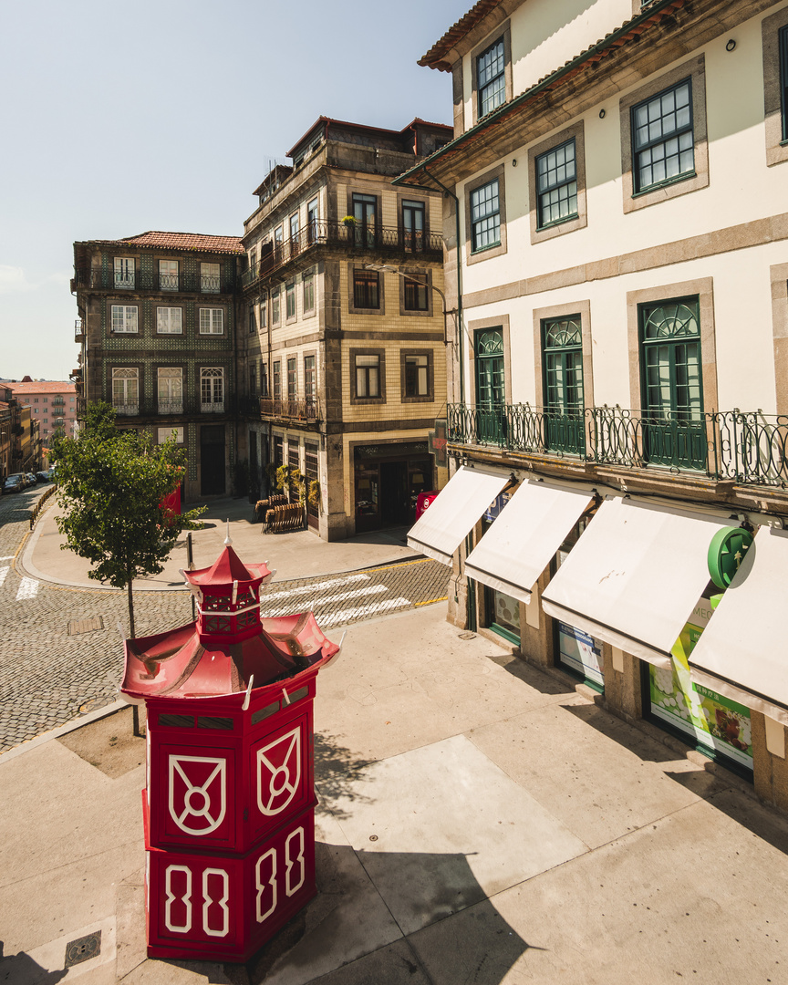  Small square in the historic city center of Porto.