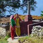 Small Talk in einem Dorf beim Aufstieg nach Sarangkot
