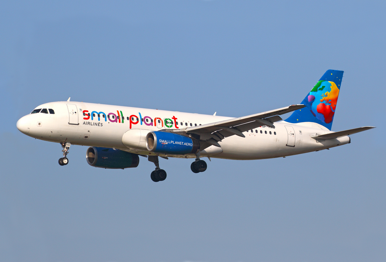 Smallplanet Airlines Airbus A320