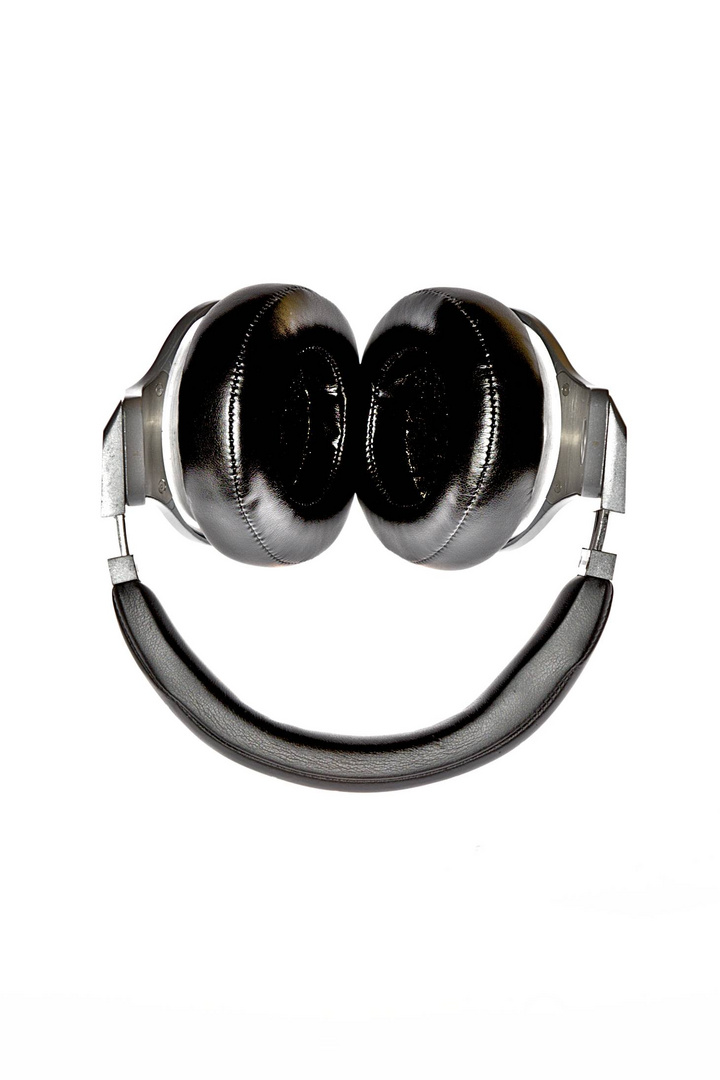 smiling headphones