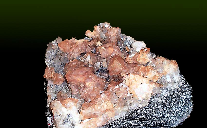 Smithsonite rosa - Tsumeb. Namibia  - Carbonato di Zinco-