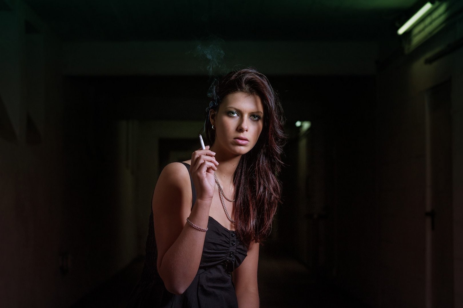 Smokin' Girl