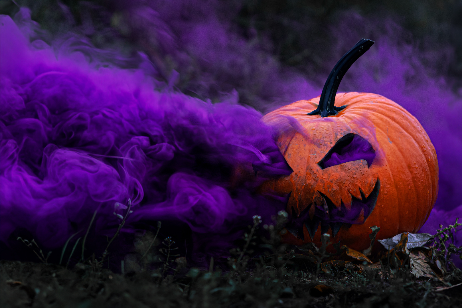 smoking pumpkin