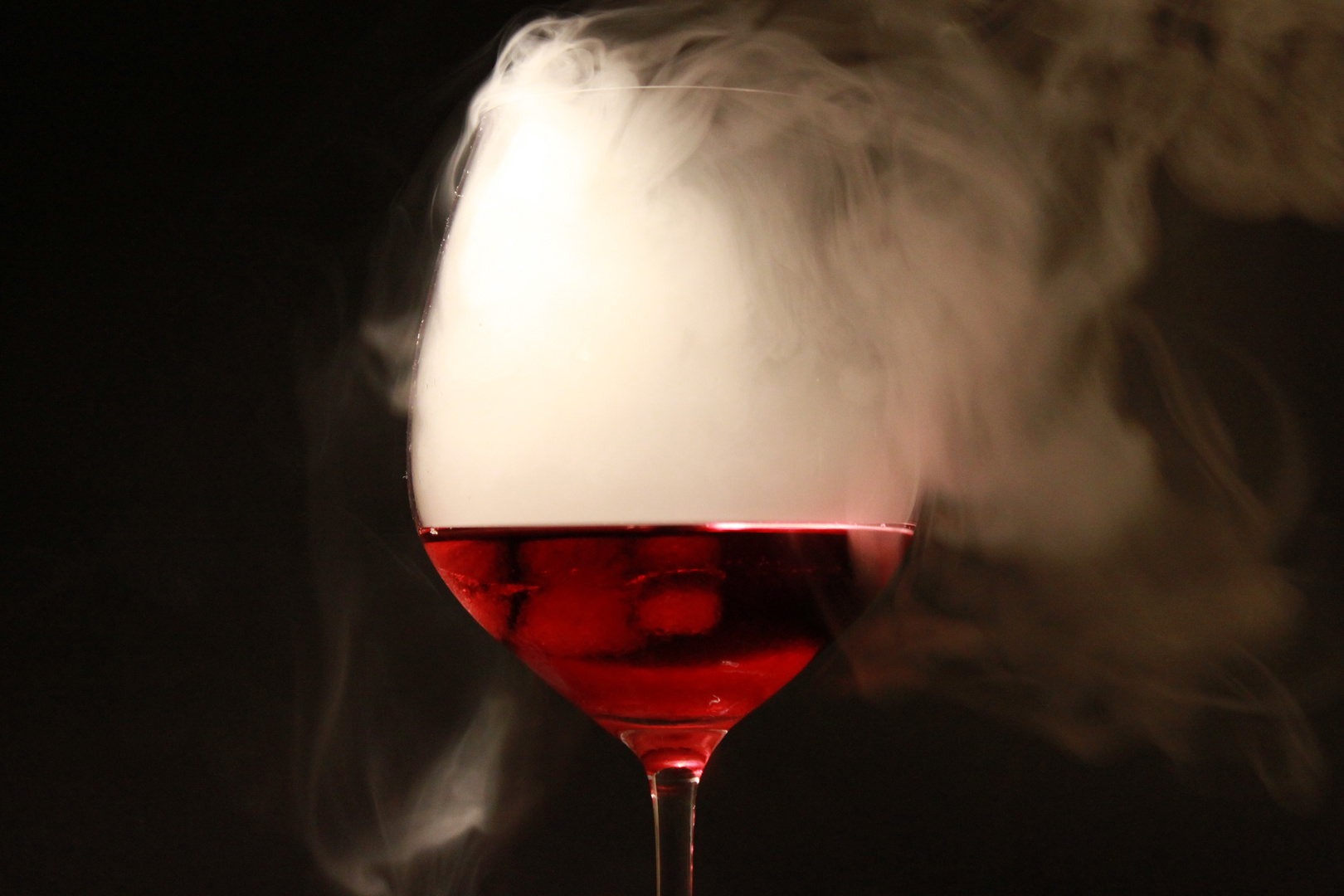 Smoking Wine Glas