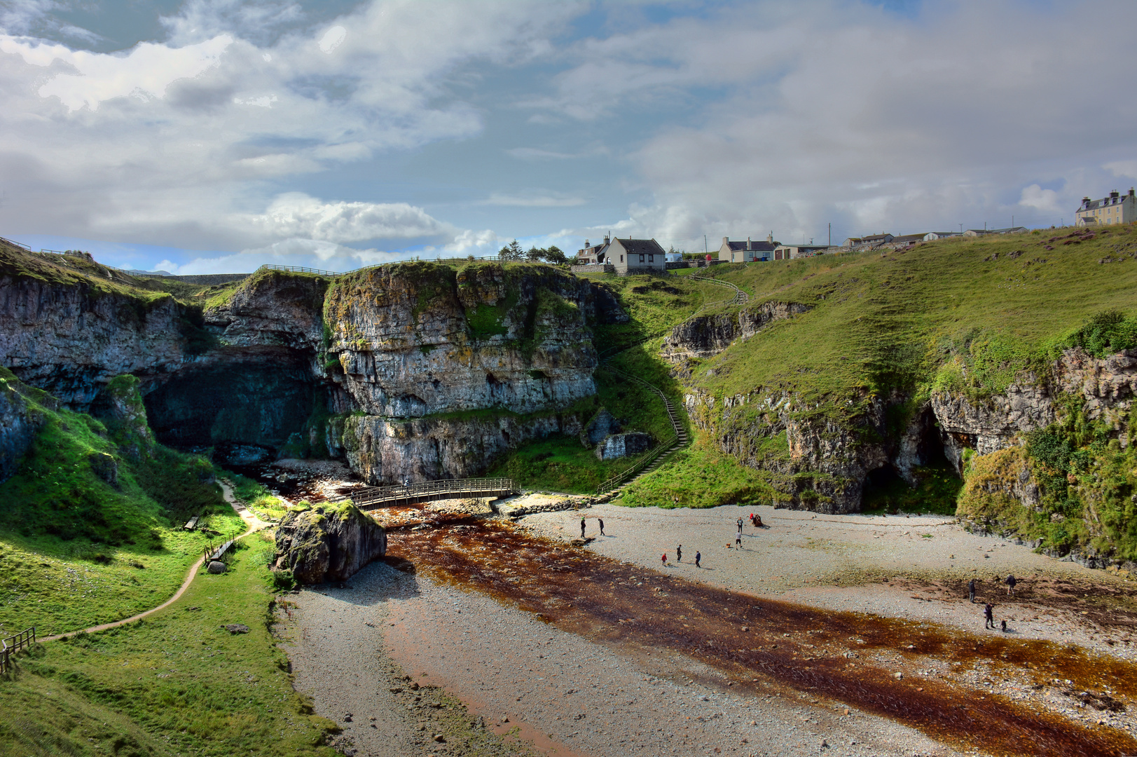 Smoo Cave ,  im Norden Schottlands