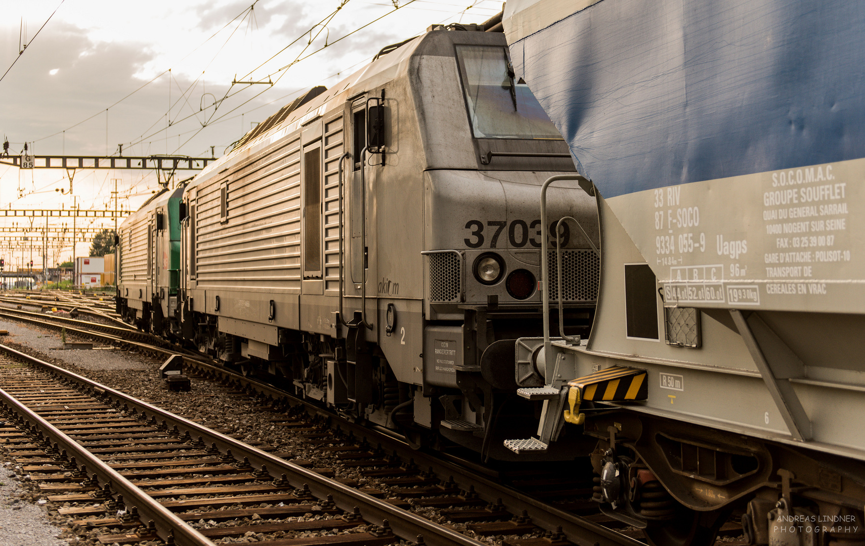 SNCF Duo (warm und kalt) im RB Basel SBB