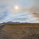 Snæfell in Gaswolke der Holuhraun Spalte