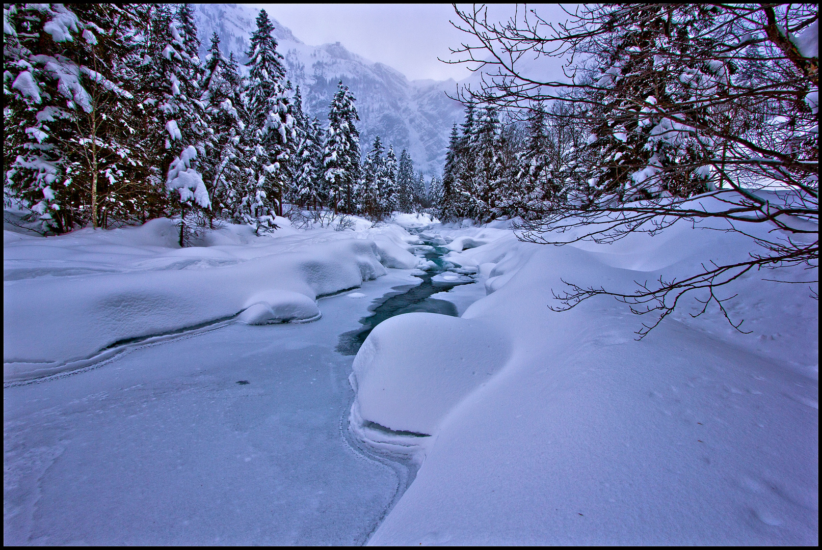 Snow-Valley