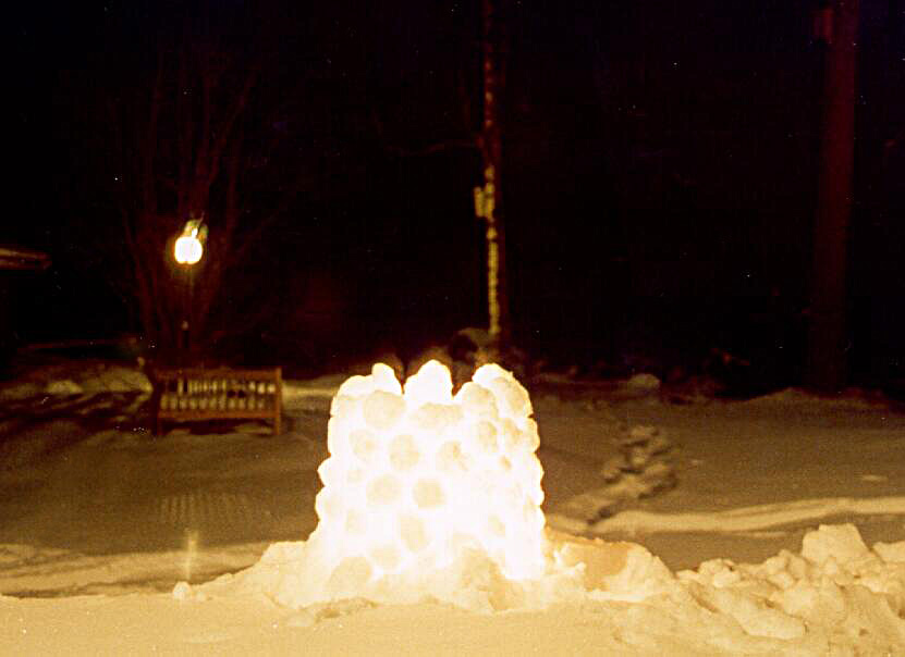 Snowball lantern