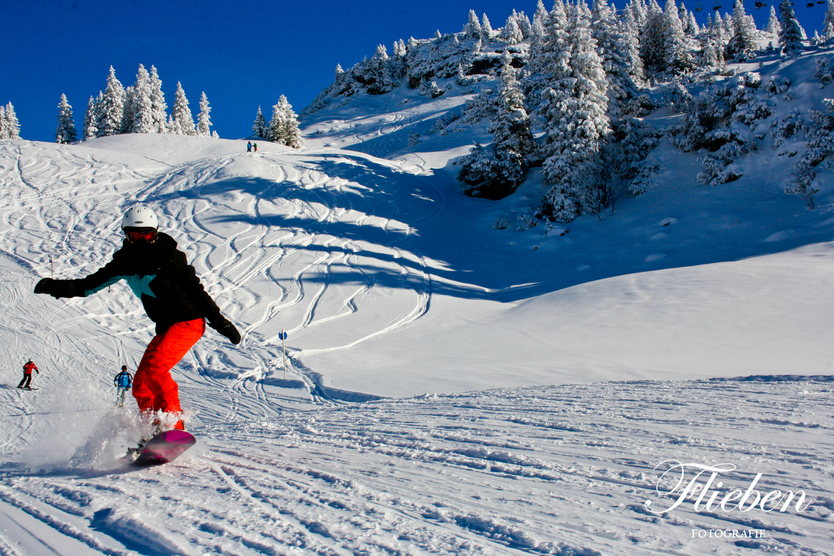 Snowboardfahrer in Warth - Schröcken