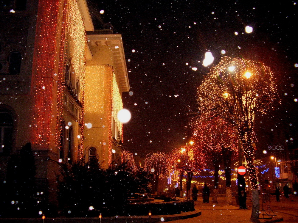 snowing...