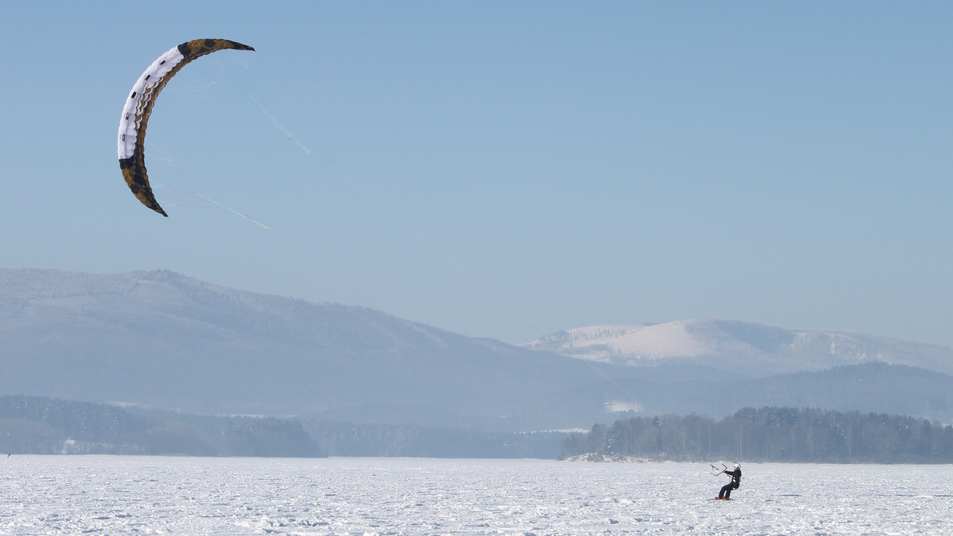 Snowkiting