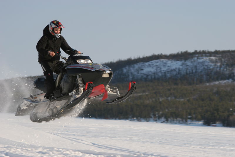 Snowmobil Jump