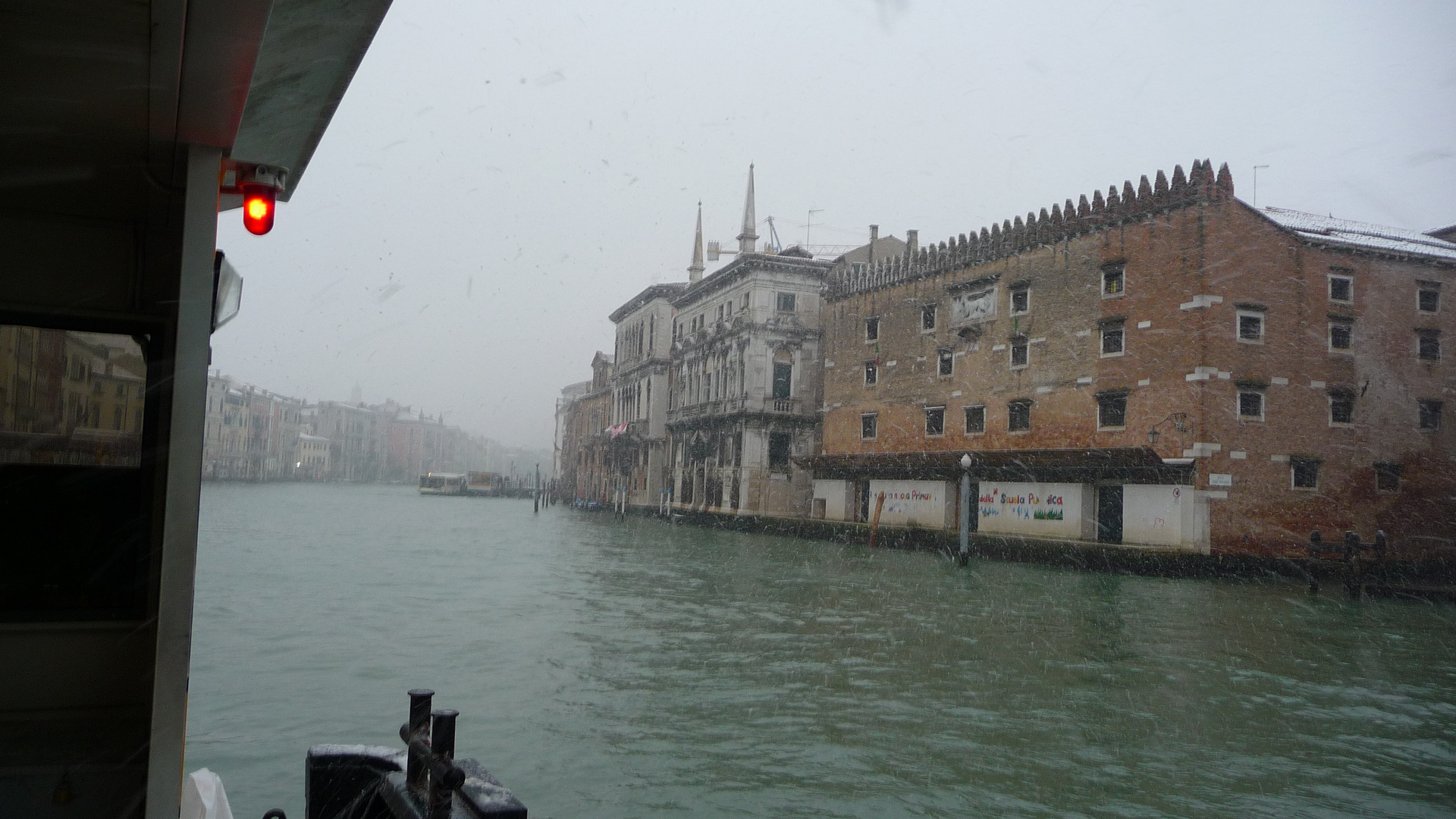 ...so ein Wetter braucht niemand...an ´Karneval in Venedig... :-((