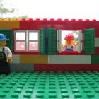 "So hilf mir doch!" Lego-Fensterbauer